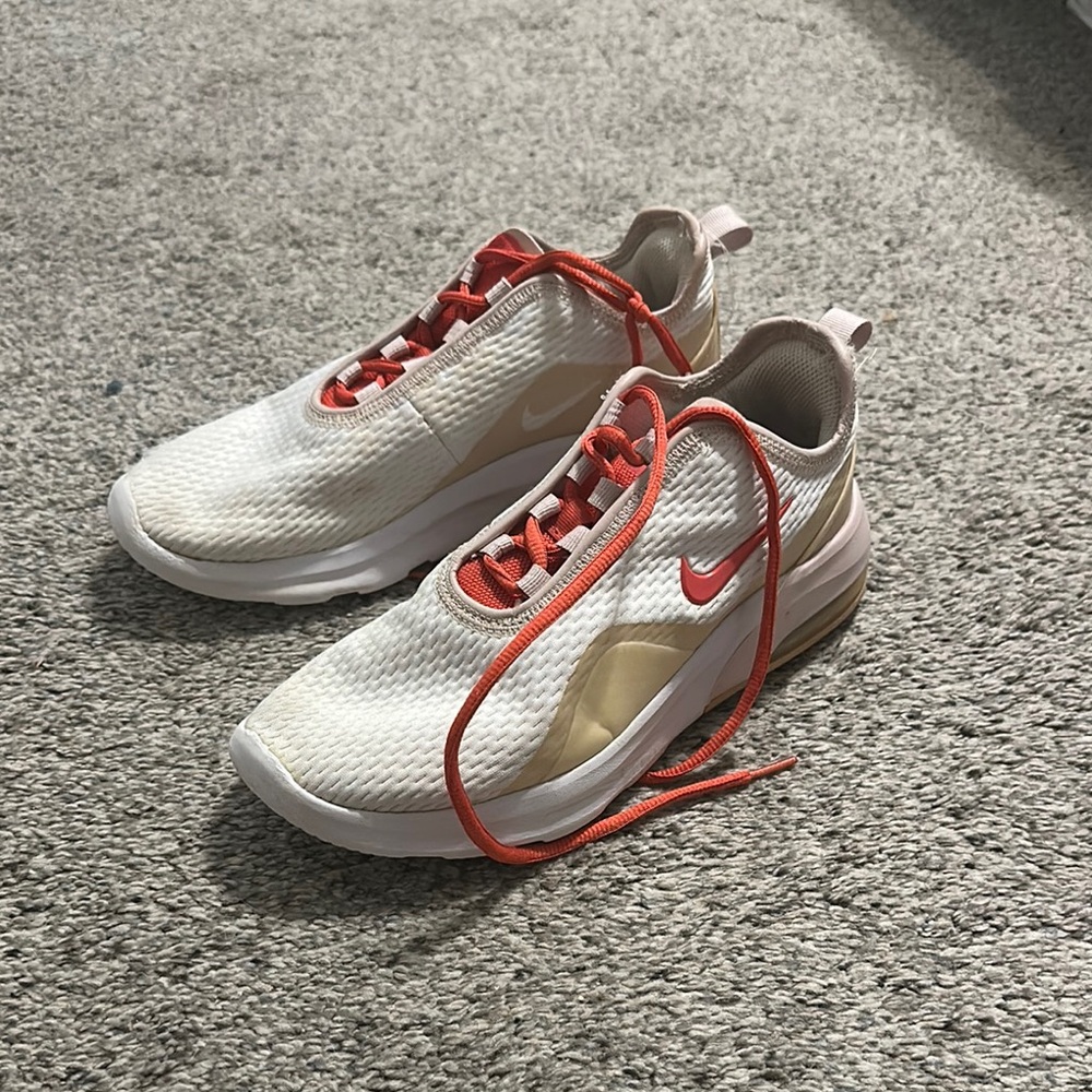 Nike White and Red Sneakers